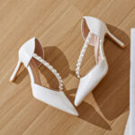 Λευκές γόβες με πέρλες - Image 4