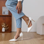 Λευκές γόβες με πέρλες - Image 5