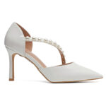 Λευκές γόβες με πέρλες